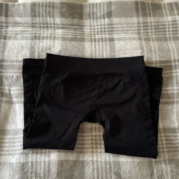 Gymshark Energy Seamless Cropped Leggings - Picture 4 of 5